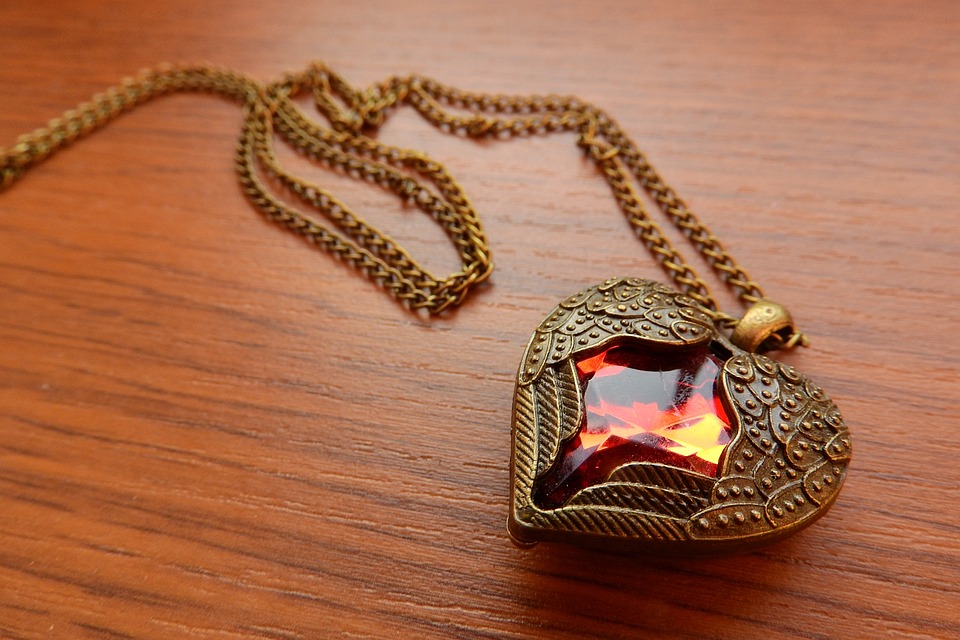 Places Which Make Necklaces with a Stone: A Global Journey